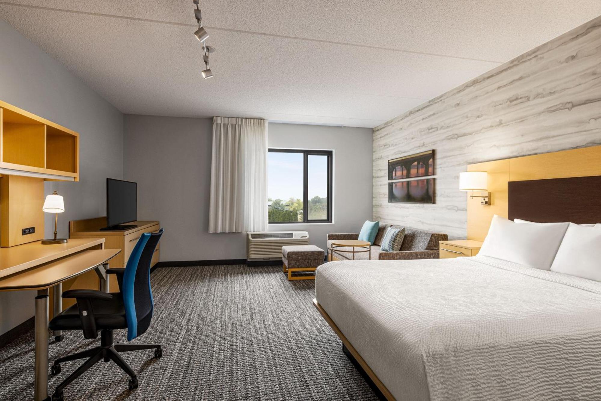 Towneplace Suites By Marriott Harrisburg West/Mechanicsburg Exterior photo